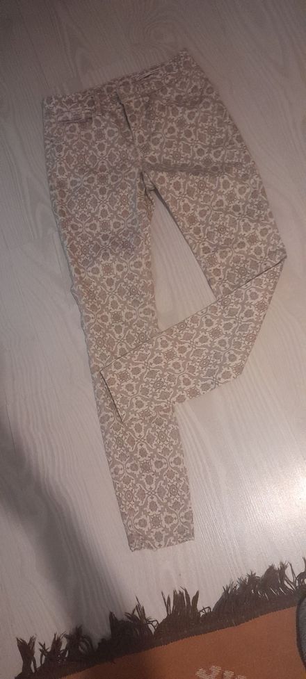 Desenli Bej Pantolon