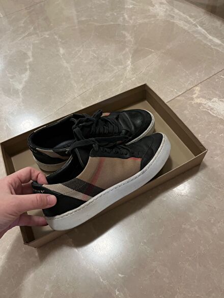 ORJ Burberry Siyah Deri ve Ekose Detaylı