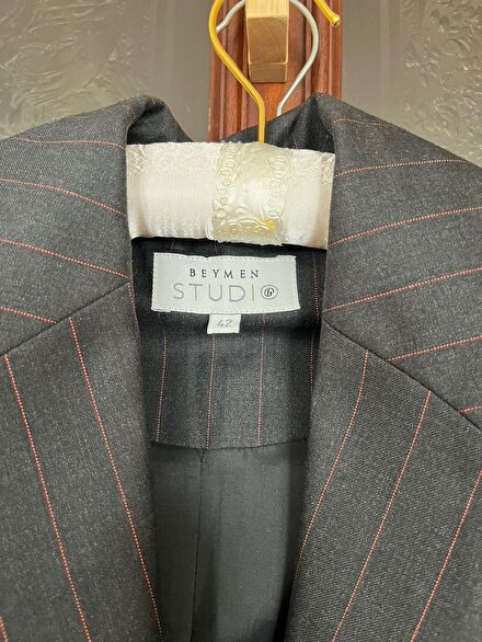 Beymen Studio Siyah Çizgili Ceket.