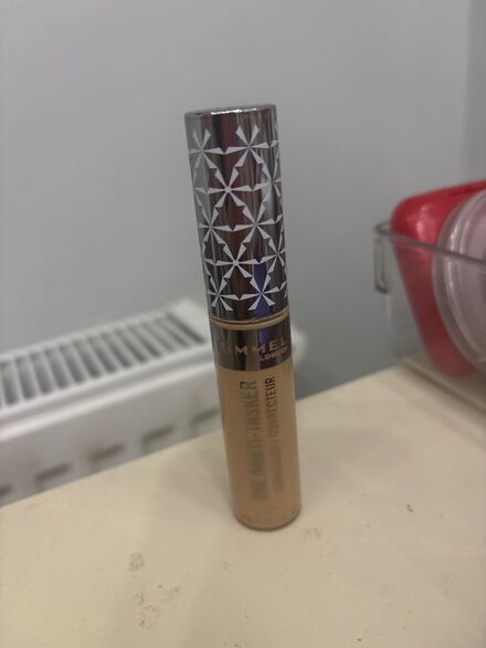 Rimmel London Kapatıcı