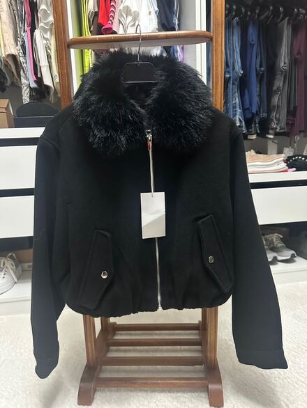 Zara Siyah Yakalı Kadın Ceket