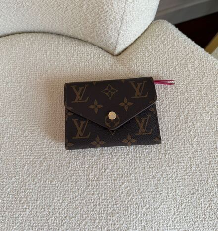 Louis Vuitton Cüzdan