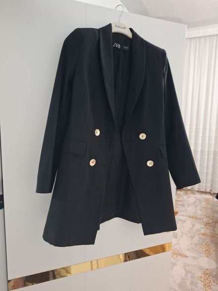 Zara Siyah Düğme Detaylı Blazer Ceket