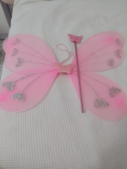 Pembe Kelebek Kanat ve Sihirli Değnek
