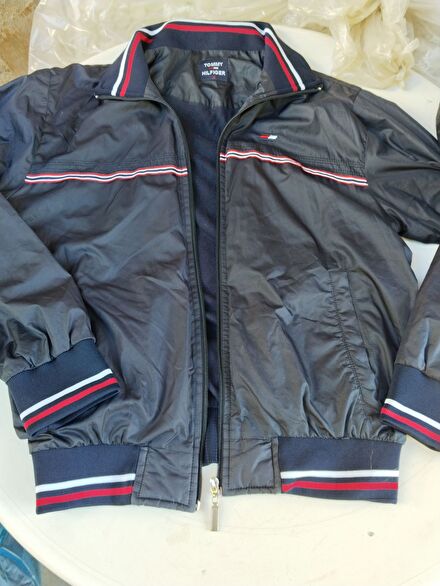 Tommy Hilfiger bayan yağmurluk