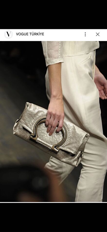 Salvatore Ferragamo, deri clutch
