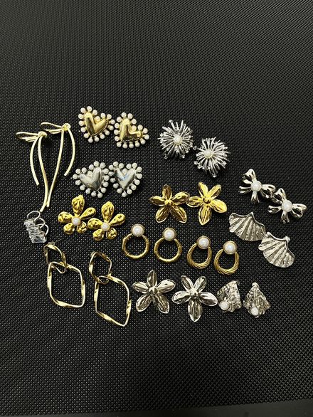 Çeşitli Küpe ÇELİK Gold ve Gümüş