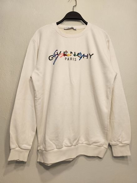 GIVENCHY sweatshirt