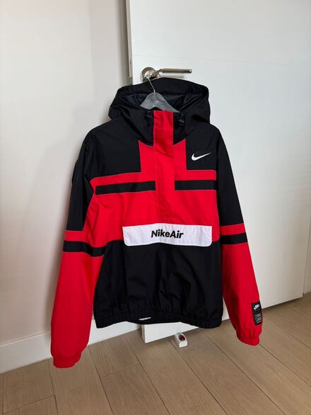 Nike Yağmurluk
