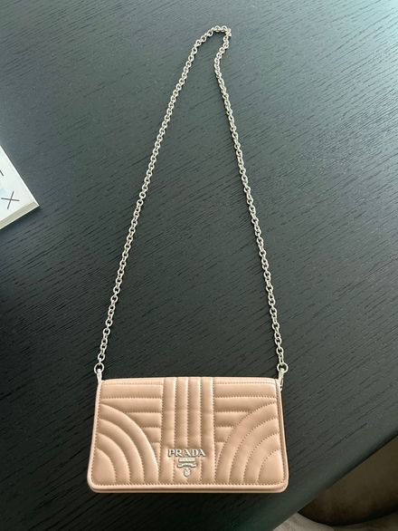 Prada çanta
