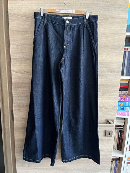 MNG Lacivert Geniş Paça Jean