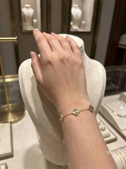 Van Cleef & Arpels Altın Kelebek Bilekli