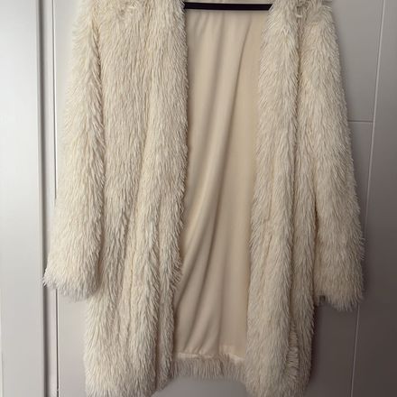 Krem Peluş Kaban
