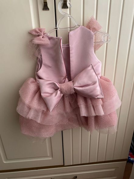 Pembe Fiyonk Detaylı Tüllü Elbise