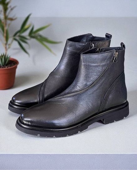 Siyah Fermuarlı Deri Bot