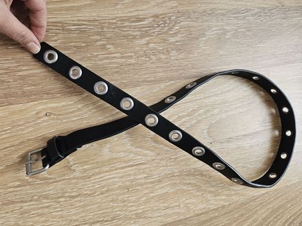 Siyah Metal Halkalı Unisex Kemer 3