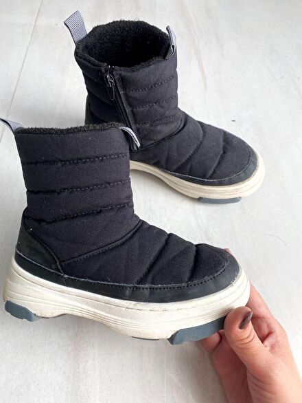Çocukbot ZARA MANGO BENETTON GAP