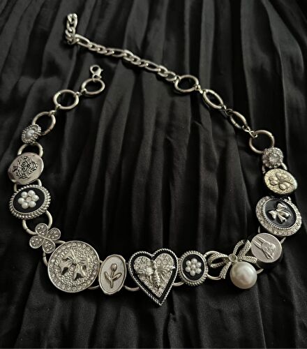 Kurdele Charm Kolye