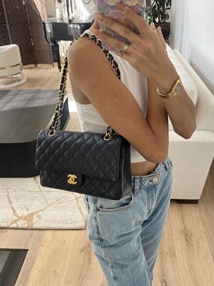 Chanel Siyah Deri Kapitone Çanta