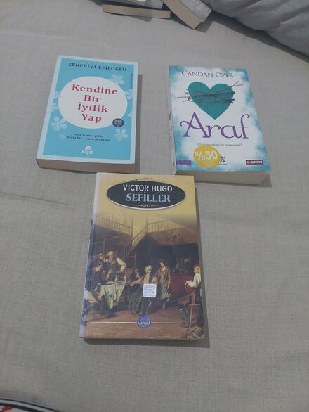 3 kitap bir arada gonderilecektir