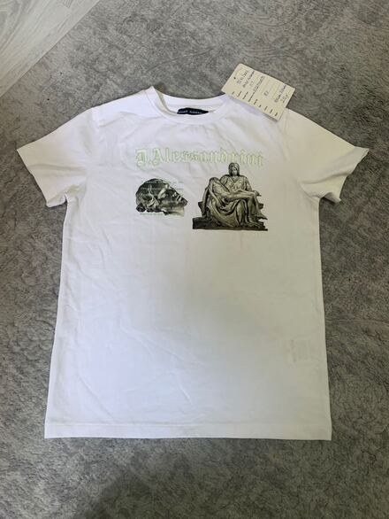 8 Yaş Erkek Tshirt etiketlidir