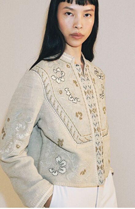 Zara Yeni Sezon Bej İşlemeli ceket
