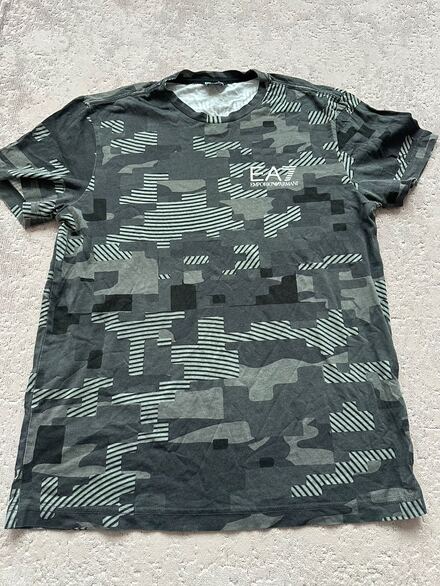 Armani xs erkek tshirt