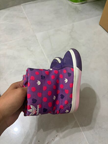 Adidas Mor Puantiyeli Kar Botu