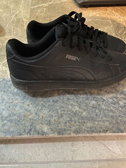 Az kullanılmış Siyah Puma Erkek Ayakkabı