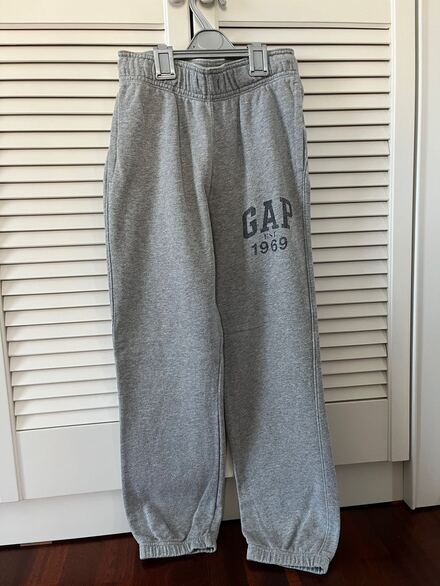 Gap gri eşofman altı