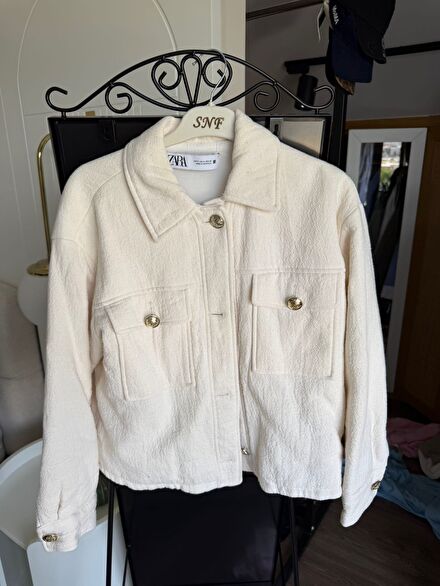zara krem ceket