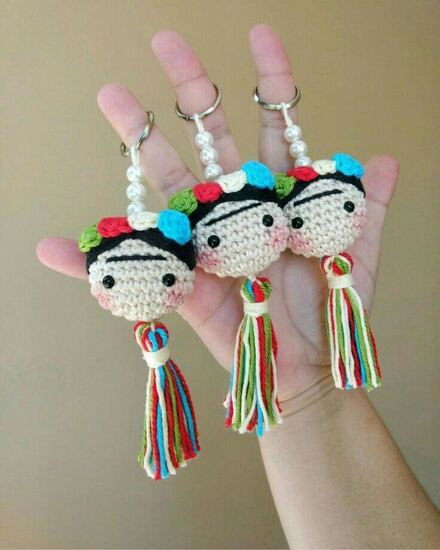 El Yapımı Frida Figürlü Anahtarlık