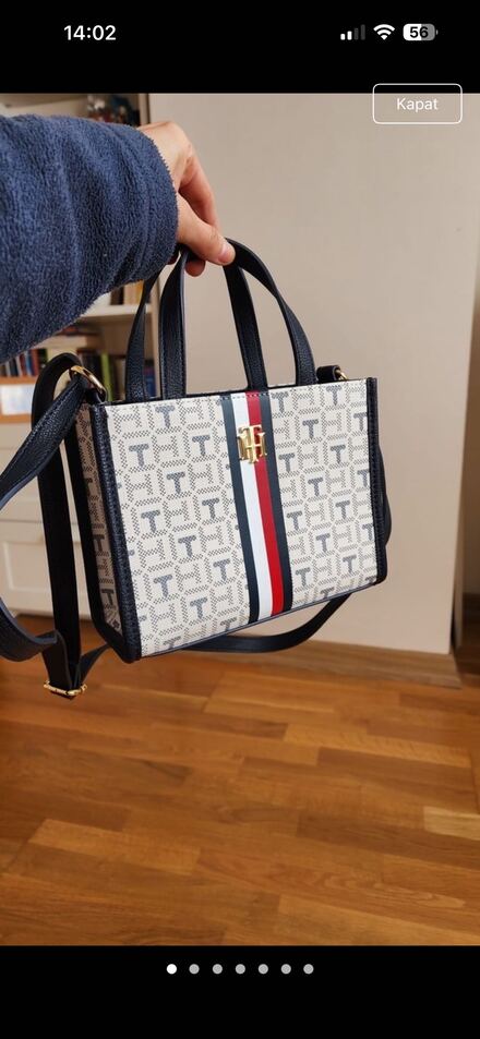 Tommy Hilfiger Kol Çantası