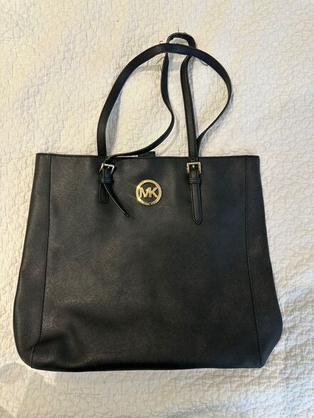 Siyah michael kors çanta