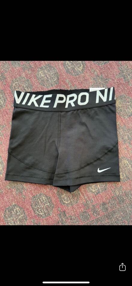 NIKE PRO TAYT
