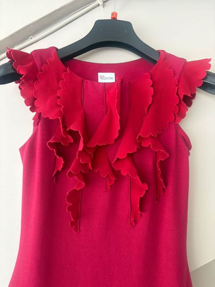 Red Valentino fırfır detaylı dar elbise