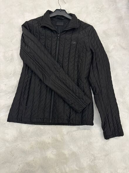 Lacoste mont