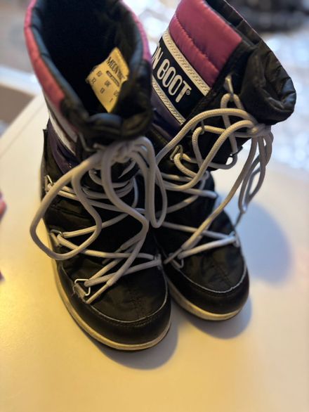 Moon boot