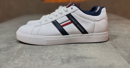 Tommy Hilfiger