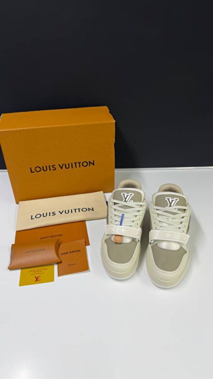 Louis Vuitton Beyaz Sneaker