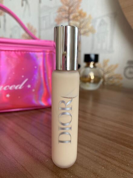 Dior backstage concealer