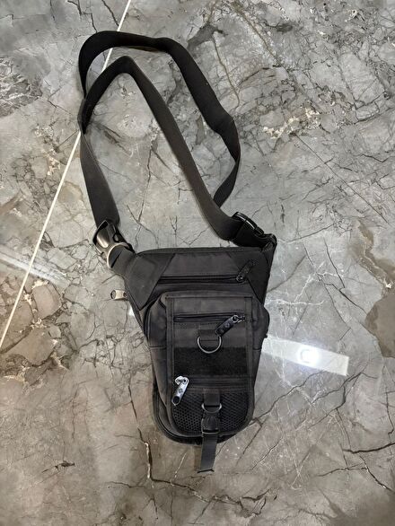 Taktik Diz Çantası aynı zamanda silah