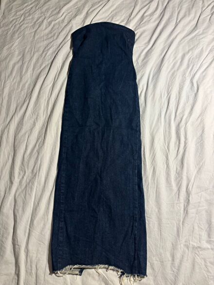 Zara straplez denim kalem elbise.