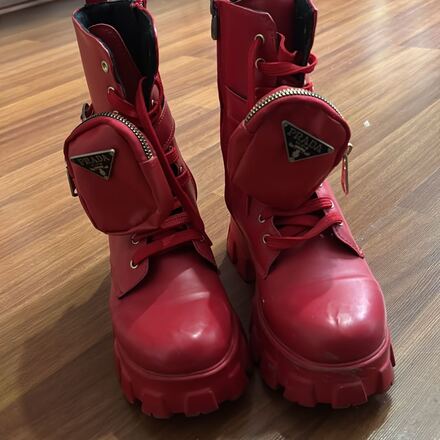 Kırmızı Prada Bot