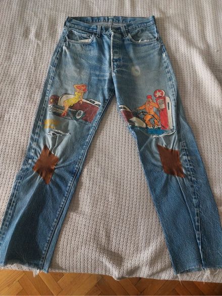 Levis 501 blue jeans