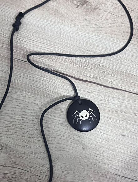Örümcek desenli Ayarlanabilir ip kolye