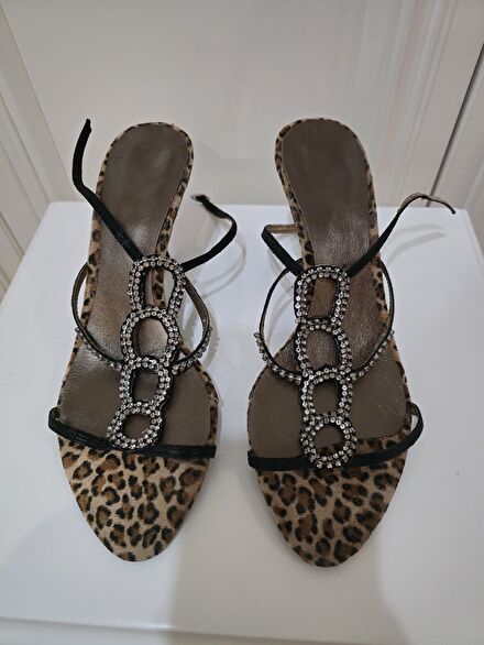 Leopar Desenli Taşlı Sandalet ayakkabı
