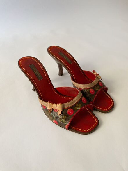 Louis Vuitton Kiraz Desenli Terlik