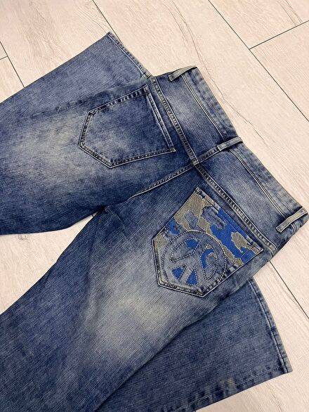 Moschino Peace Slim Jean