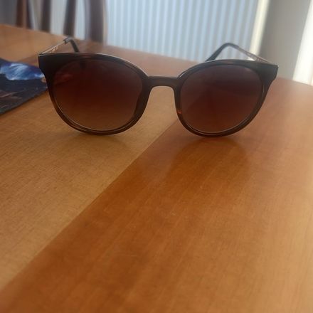Guess orjinal güneş gözlüğü